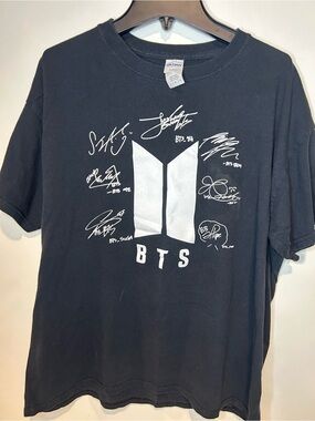 Gildan Black Tee with White BTS Signatures
